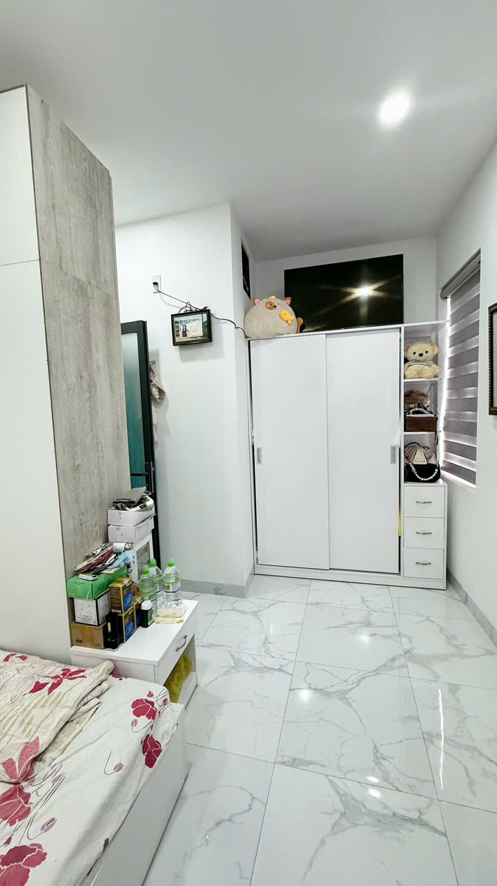 BÁN NHÀ TTTP 3 TẦNG HẺM TỐ HỮU GẦN CHỢ ĐỒNG NAI PHƯỚC HẢI <br><br>Giá: 3ty5 ( thương lượng)<br>Liên hệ : - Ảnh 4