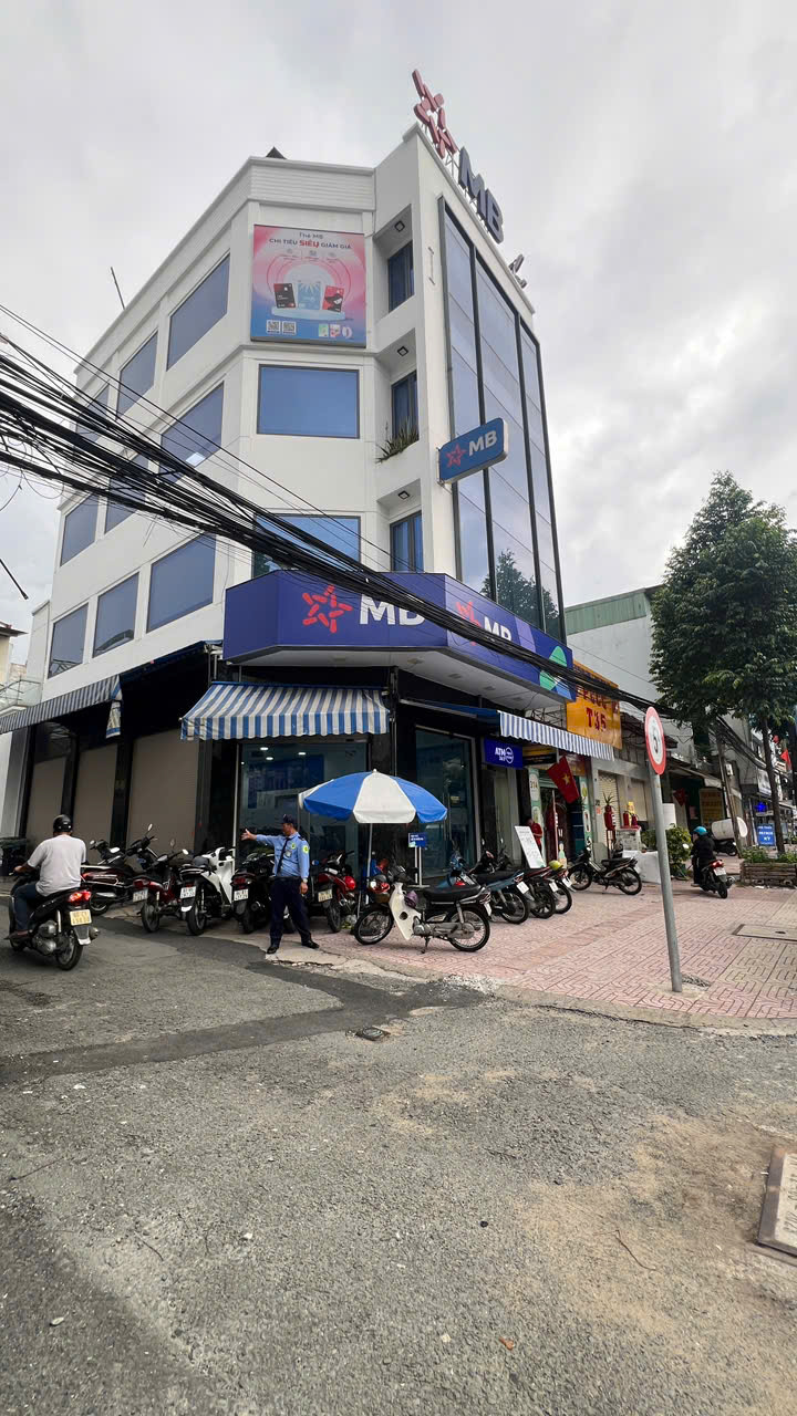 Nhà Mới Full Nội Thất  - Hẻm Xe THông Thống Nhất - Diện DTSD 90m2 - 3 Tầng Giá 5Tỷ - Ảnh chính
