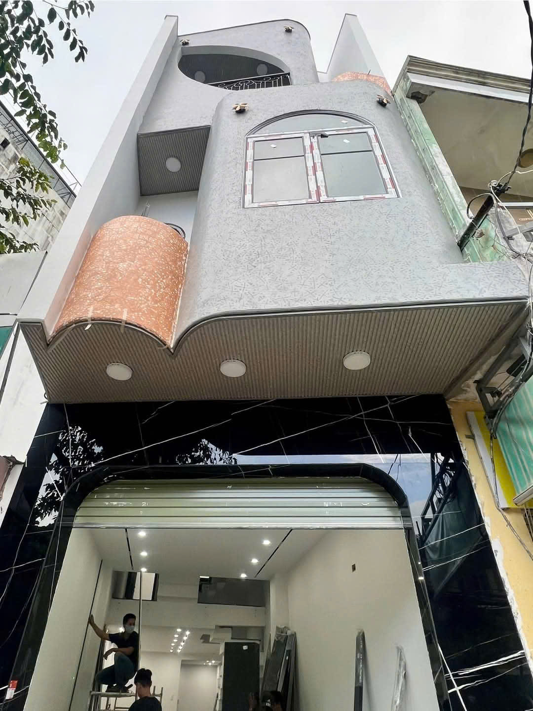 ♪ Nhà Mặt Tiền Nguyễn Tri Phương, đường 10.5m, 70m2, 3 tầng, 8.5 tỷ - Ảnh chính