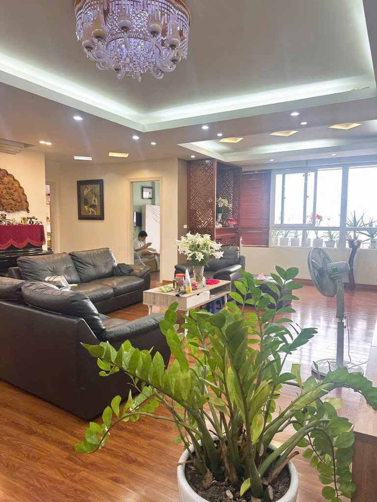HÀNG HIẾM PHỐ THÁI HÀ, 2 MẶT NGÕ Ô TÔ TRÁNH, DT RỘNG, VỪA Ở VỪA KINH DOANH, NHỈNH 15 TỶ 0901753139 - Ảnh chính