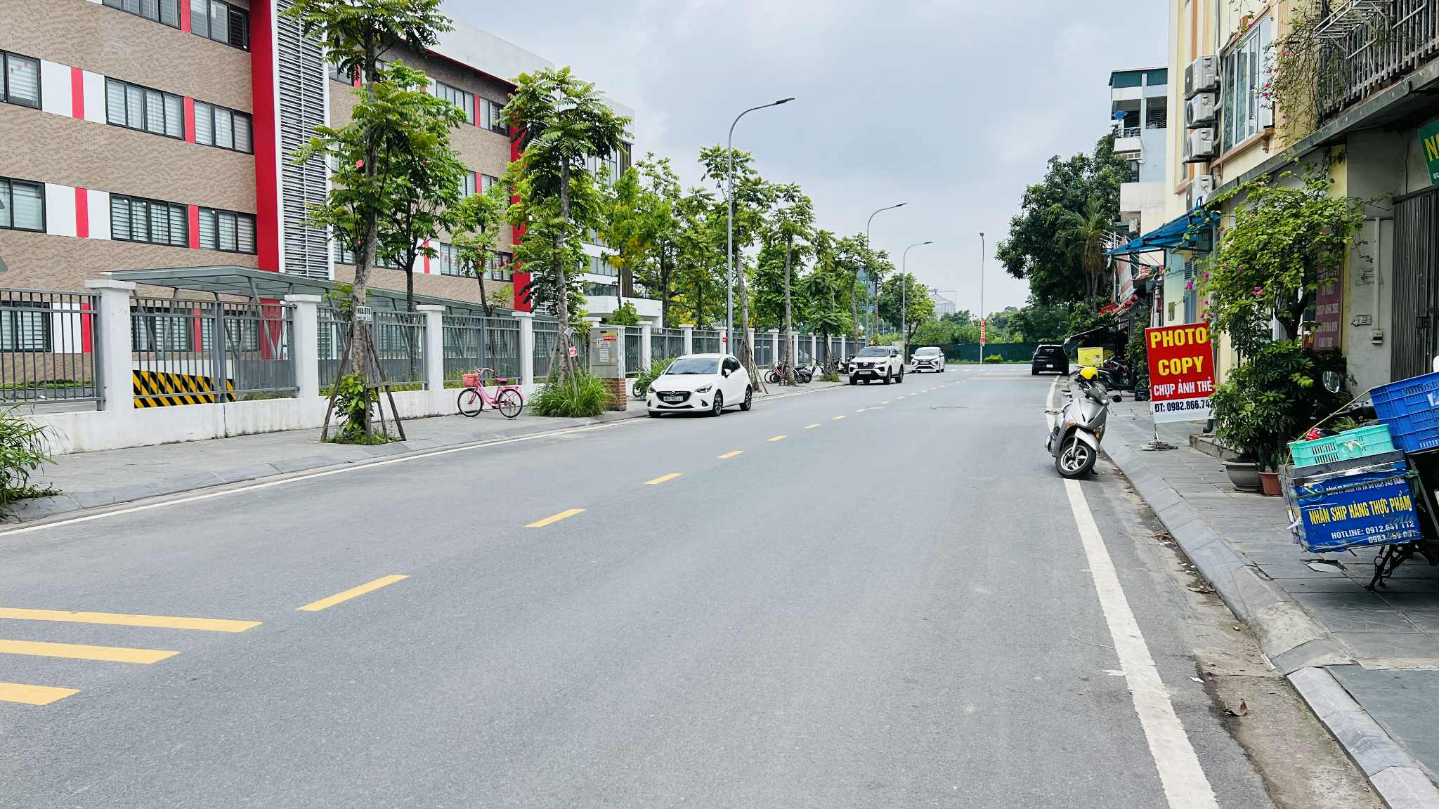 bán nhà lô góc Cổ Linh-Thạch Bàn, 100m x 4 tầng, 1 hầm, mặt tiền 20m, vỉa hè, 3 ôtô tránh nhau - Ảnh chính