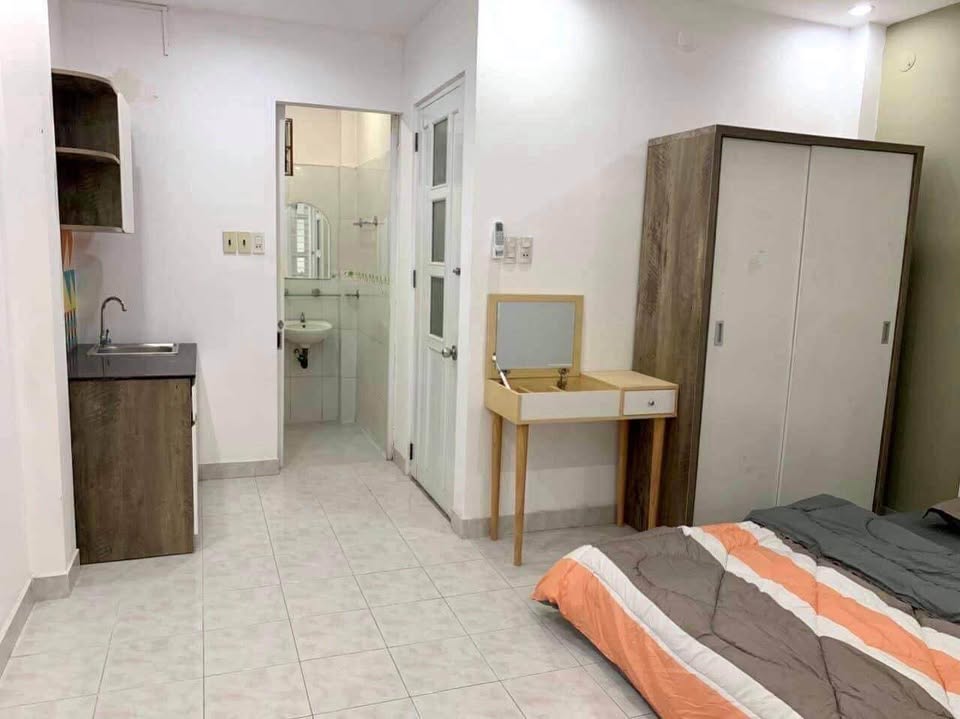 Siêu phẩm CHDV Bùi ĐÌnh Túy - DT lên đến 70 tr/ tháng - 102m2 - 5 tầng - Thang máy - PCCC chuẩn chỉ - Ảnh 2