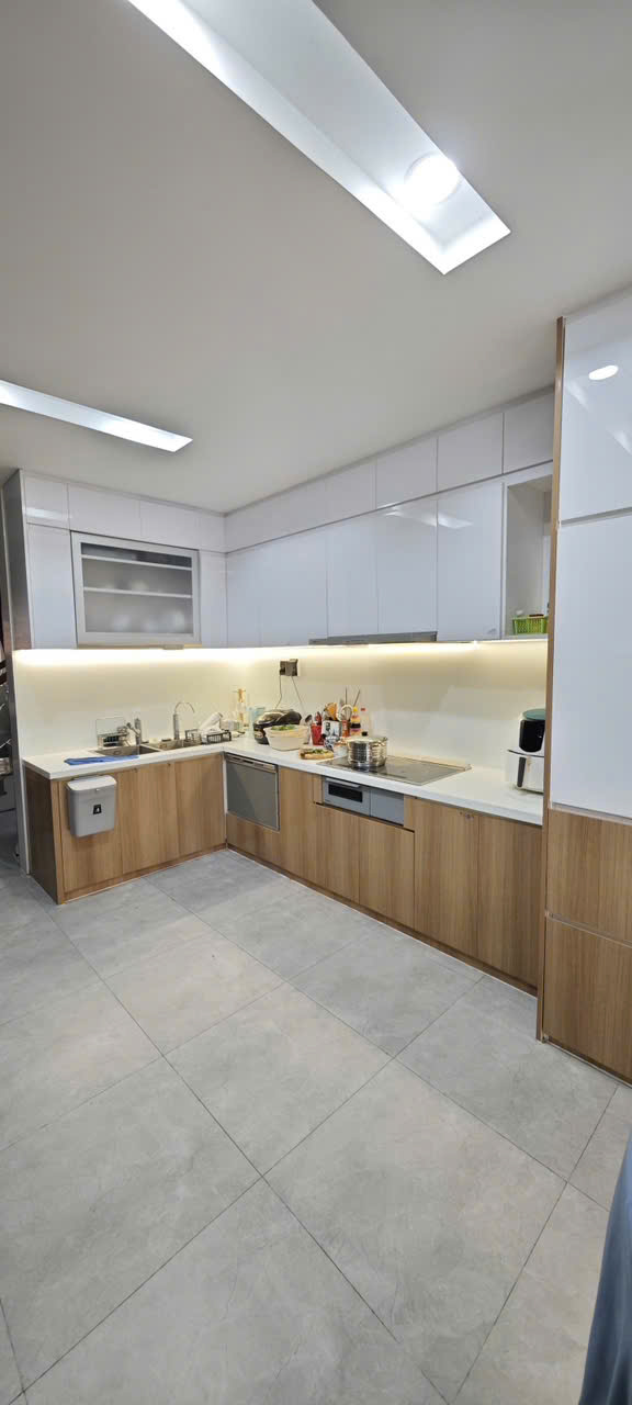 Bán nhà Hoàng Hoa Thám -HXH 7 chỗ- 92m2 - ngang 9m -4 tầng - 6PN -giá chỉ 13.x tỷ - Ảnh 2