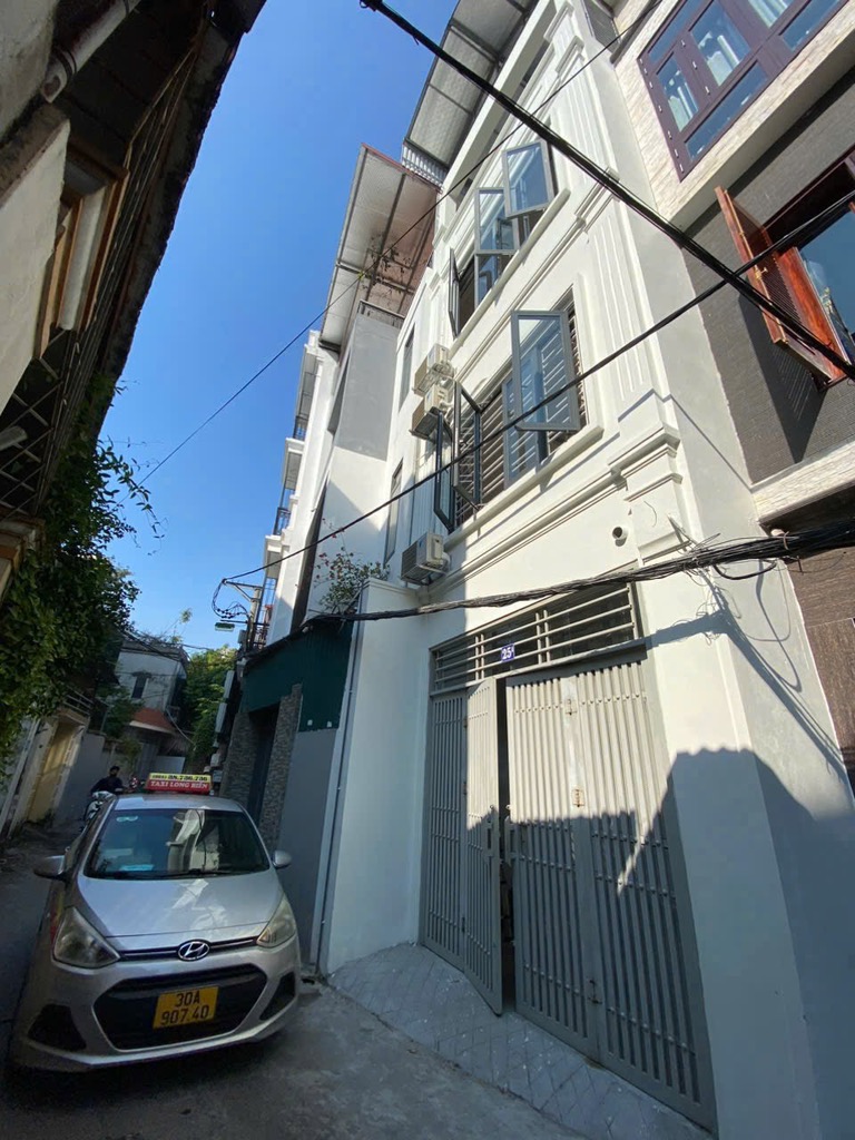 BÁN NHÀ 12 tỷ NGUYỄN VĂN CỪ 50m NGÕ Ô TÔ,GARA KHU VÍP LONG BIÊN HÀ NỘI - Ảnh 1