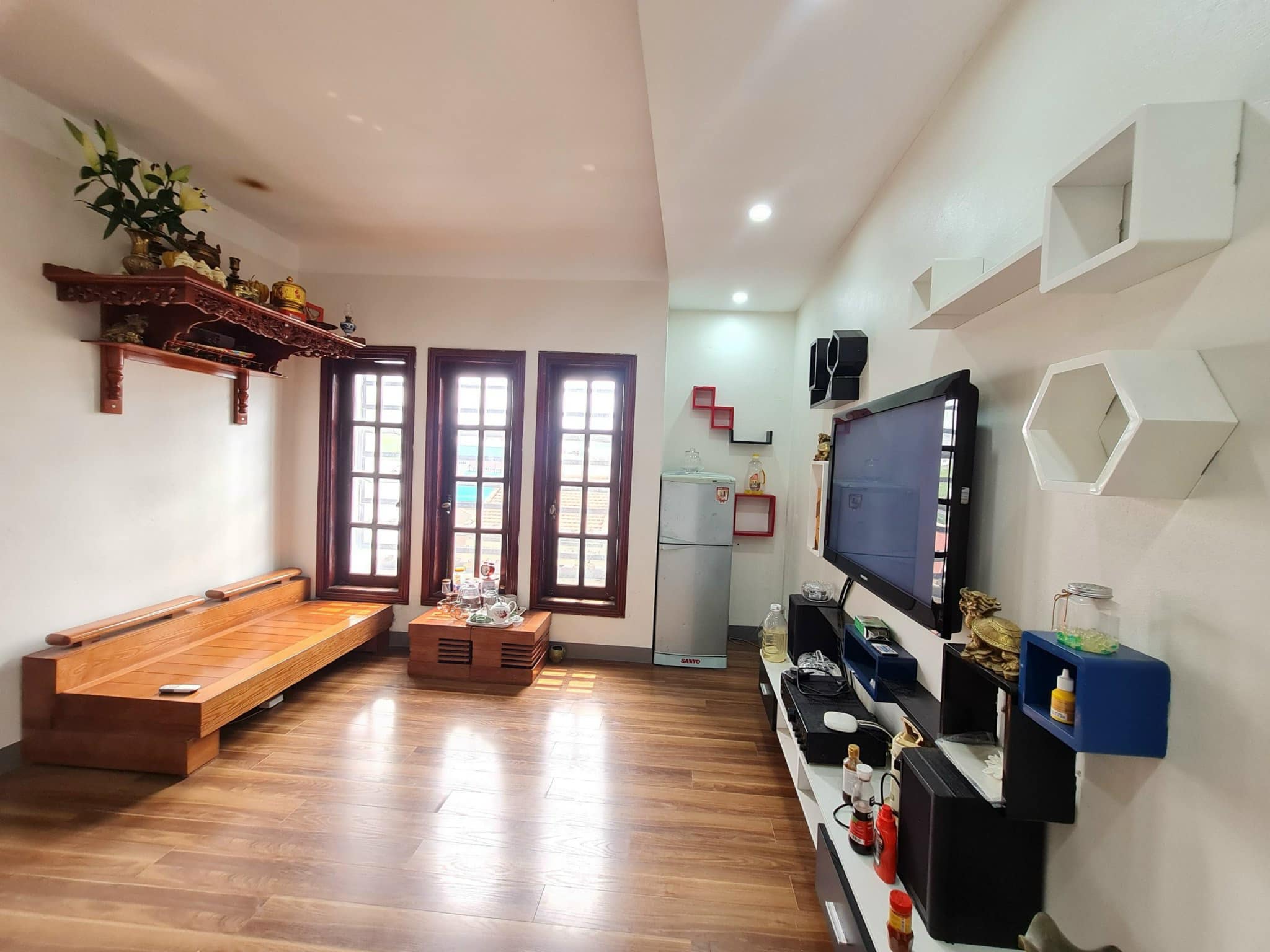 Bán nhà phố Hoàng Cầu 50m2, 4 tầng ô tô kinh doanh chỉ 14.5 tỷ gần Vườn Hoa 1-6 - Ảnh 1
