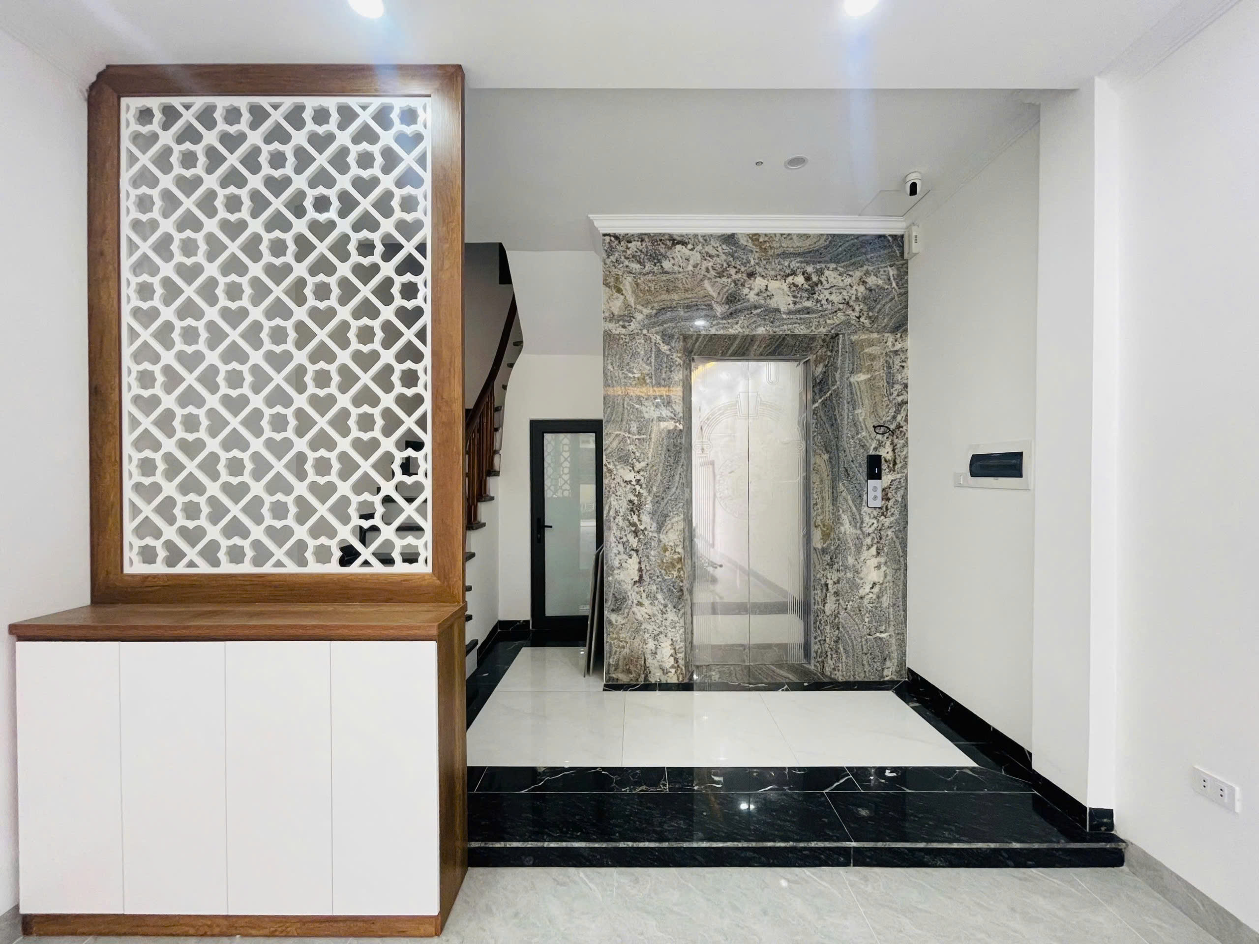 Bán nhà đường Võ Chí Công, Hoàng Quốc Việt, Cầu Giấy 38m2 xây 6 tầng thang máy giá 8.95 tỷ - Ảnh 8