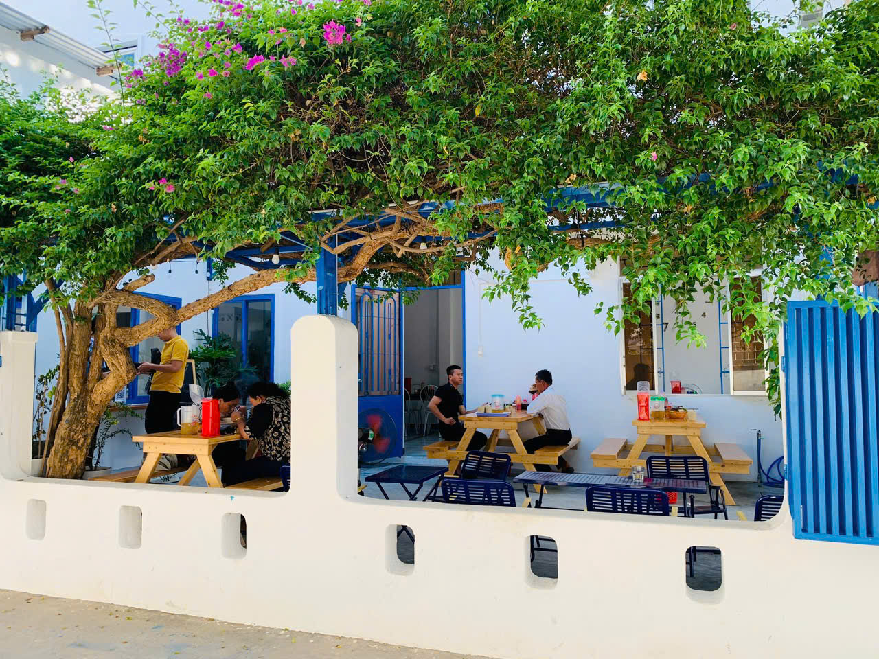 Bán nhà 2 mặt tiền Phan Phù Tiên , Nha Trang dt 110m2 giá bán 15 tỷ thương lượng<br>mọi thông tin chi - Ảnh 2