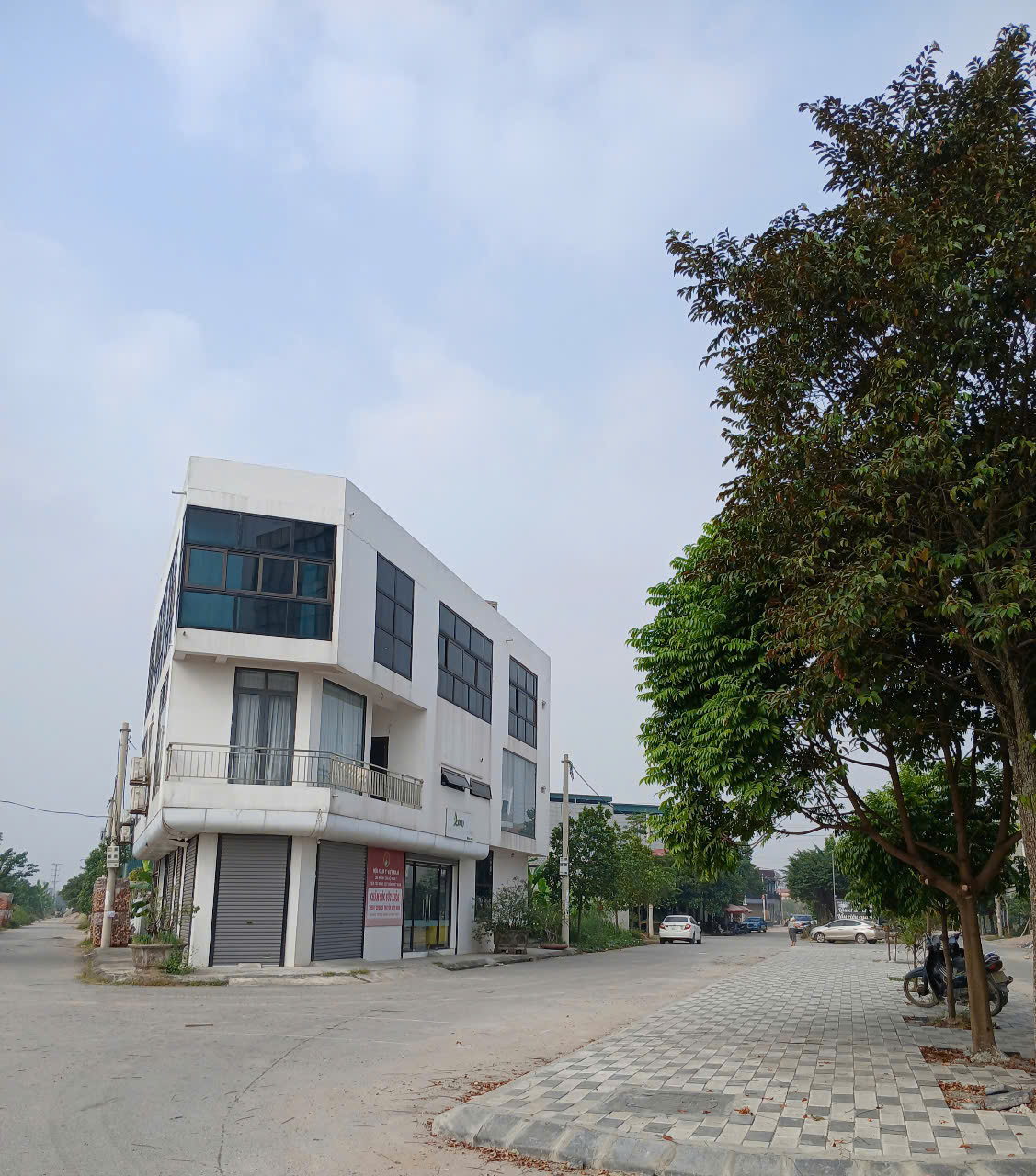 Nhà phân lô ôtô tránh - góc 3 mặt tiền thoáng - kinh doanh - Trung Tâm Đan Phượng - khu ẩm thực - Ảnh chính