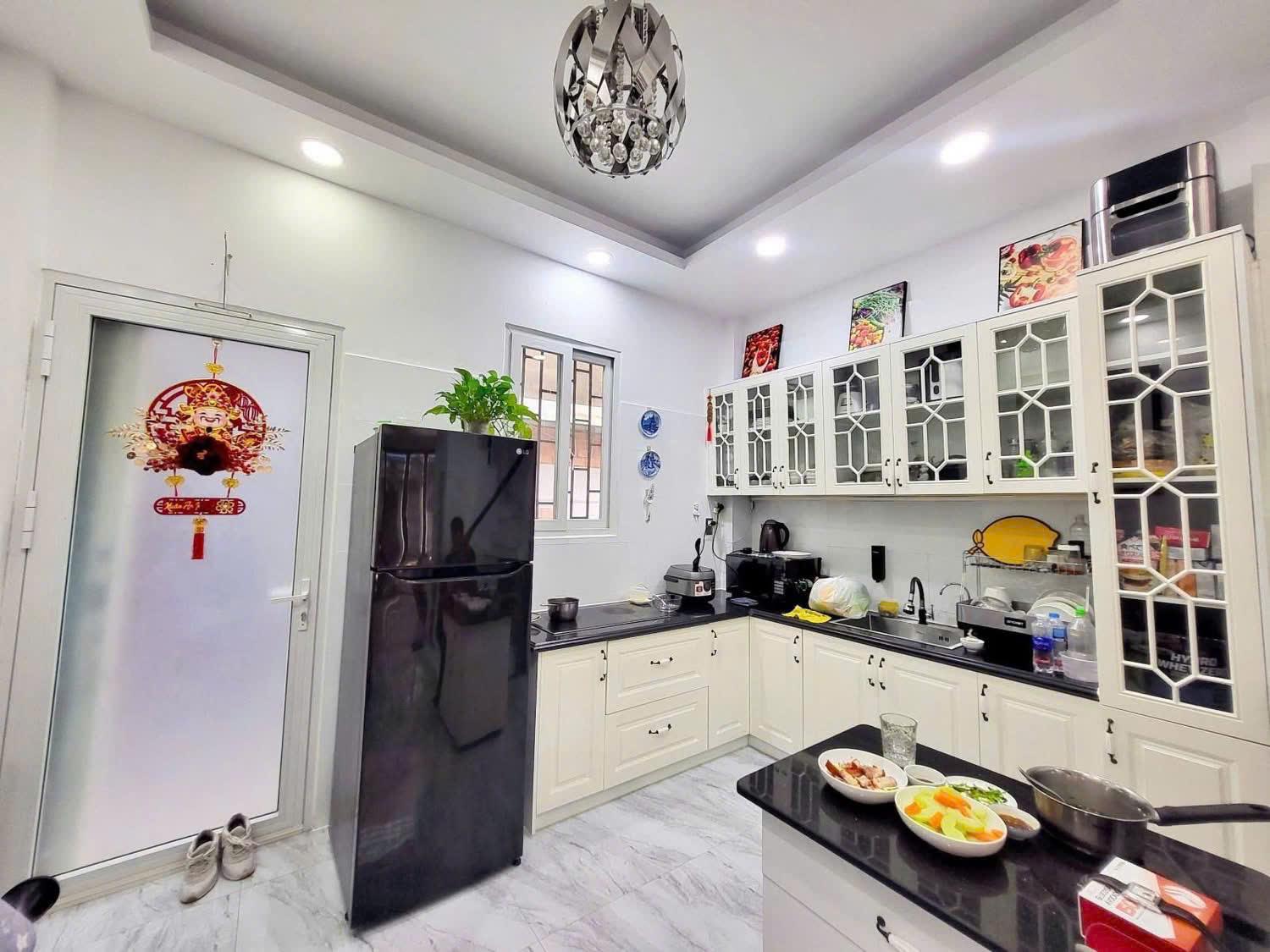 ***Trần Bình Trọng Quận 5, Nhà Hẻm 6m Ôtô Ngủ Nhà 4 Tầng (5X17) 5PN Chỉ 16 Tỷ TL - Ảnh 1