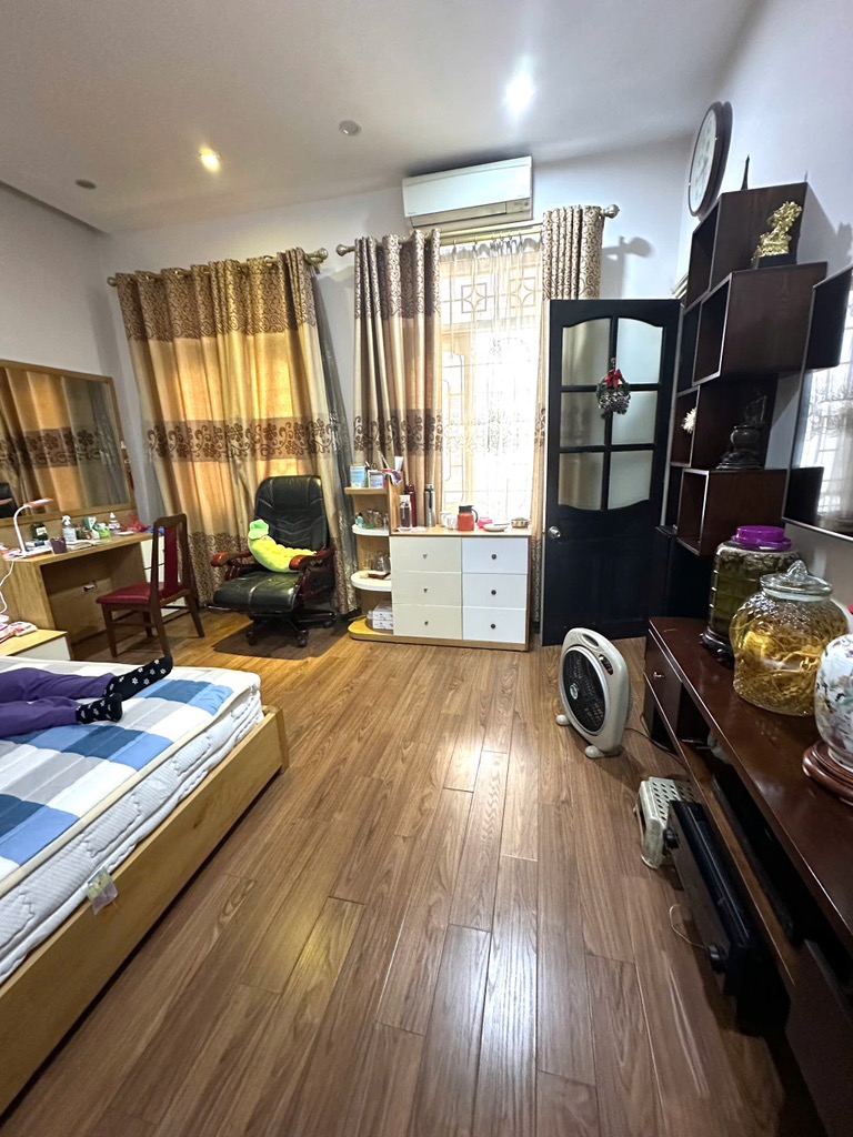 Bán nhà Võng Thị, Tây Hồ, lô góc, ô tô, 88m2, 3 tầng, Mt 8.2m, chỉ 20.9 tỷ - Ảnh 1