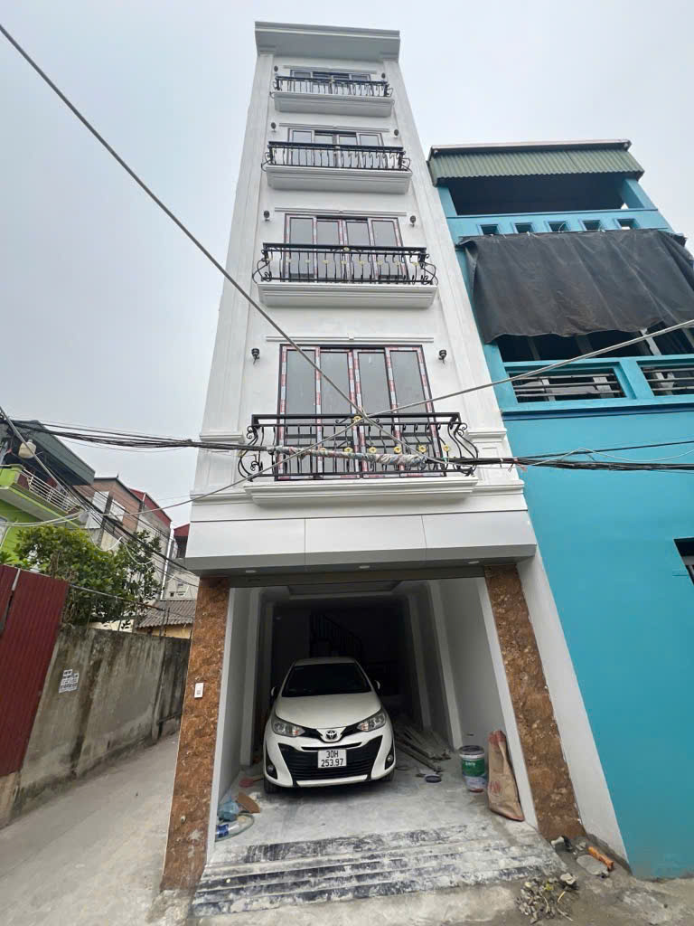 Bán Nhà Ngọc Hồi,Thanh trì, 6,15 tỷ, 40m2, 5PN, 4WC, lô góc,ô tô ngủ trong nhà. - Ảnh chính