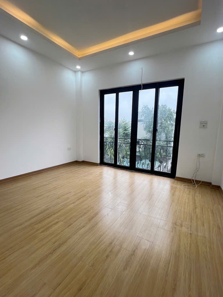 Bán Nhà Ngọc Hồi,Thanh trì, 6,15 tỷ, 40m2, 5PN, 4WC, lô góc,ô tô ngủ trong nhà. - Ảnh 4