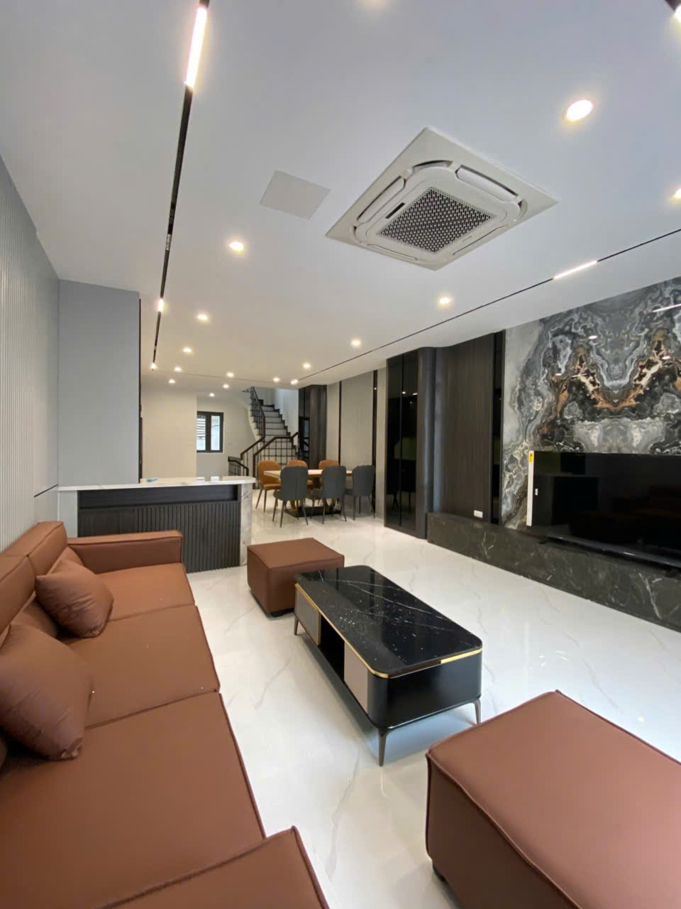 🏡 GĐ EM THEO CHỒNG VÀO NAM, CẦN BÁN NHÀ NGỌC THỤY – 6 TẦNG – THANG MÁY – Ô TÔ TRÁNH – 13.5 TỶ (TL) - Ảnh chính