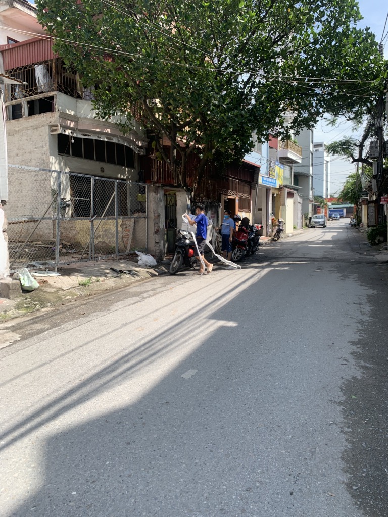 BÁN ĐẤT 16 tỷ 90m MẶT TIỀN 5m NGUYỄN VĂN LINH,NGÕ Ô TÔ TRÁNH LONG BIÊN - Ảnh 2