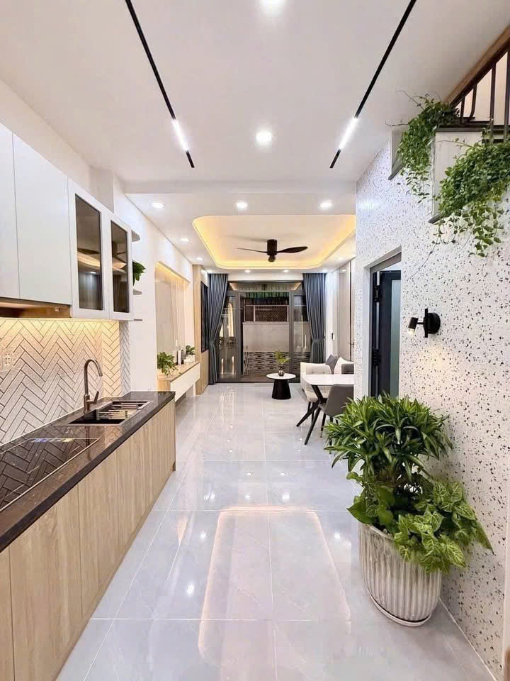 Chính chủ cần bán gấp căn nhà Gần Chợ Bình Chánh 650 Triệu. - Ảnh chính