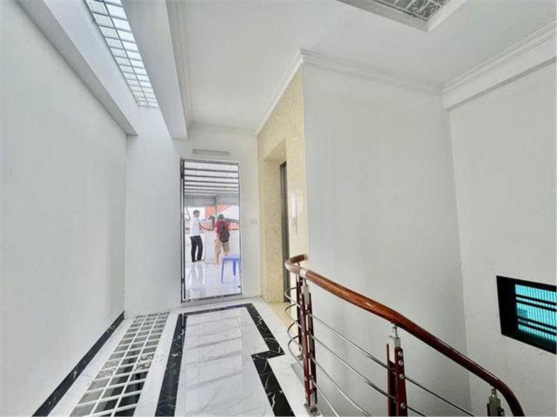 Bán nhà đẹp nhất Tư Đình 110m,5 tầng,thang máy,gara,ngõ thông,kdoanh,nhỉnh 33 tỷ - Ảnh 2