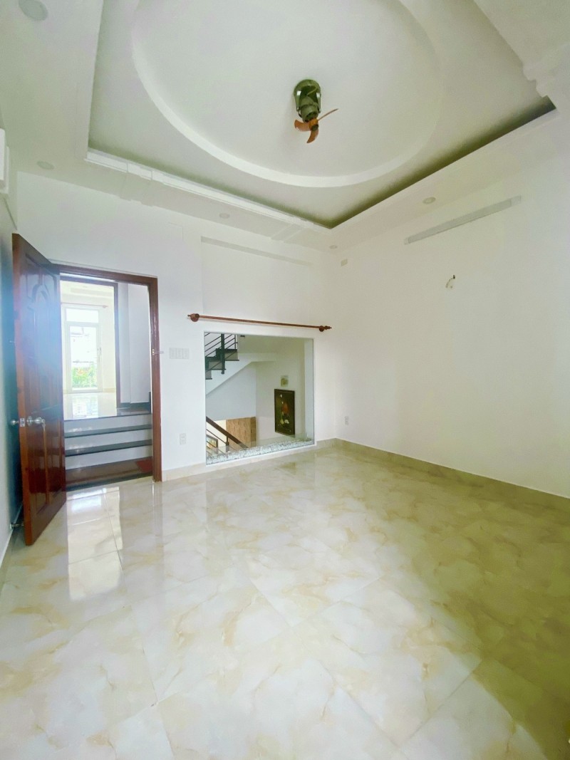 Bán nhà 62m2, 4PN, 4WC, 3 tầng, Q.9, giá chỉ 7,05  tỷ, sổ hồng - Ảnh 4