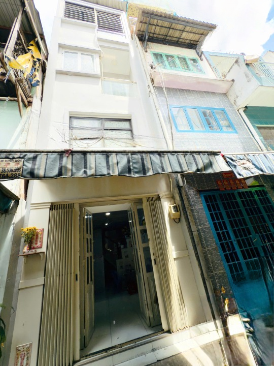 Nhà 4 tầng hẻm thông đường Bạch Vân P5Q5. Giá: 4.18 tỷ - Ảnh chính