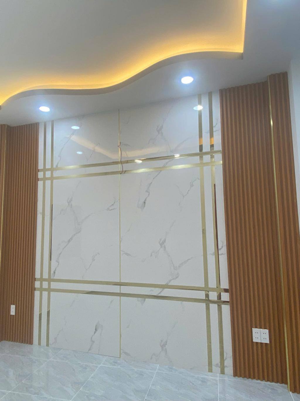 BÁN NHÀ ĐẸP NGUYỄN DUY TRINH Q2- HẺM XE TẢI- NGANG 5 *20 BÌNH TRƯNG TÂY. 10 TỶ<br>LH TÂM NHÀ ĐẸP - Ảnh 1