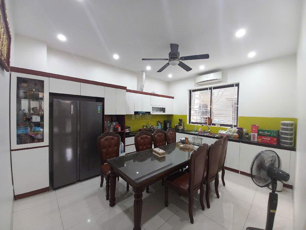 BÁN NHÀ CÀU GIẤY, PHÂN LÔ, ÔTÔ TRÁNH, VỈA HÈ KINH DOANH, DT 61M2, MT 5.1M,  GIÁ 22 TỶ - Ảnh 1