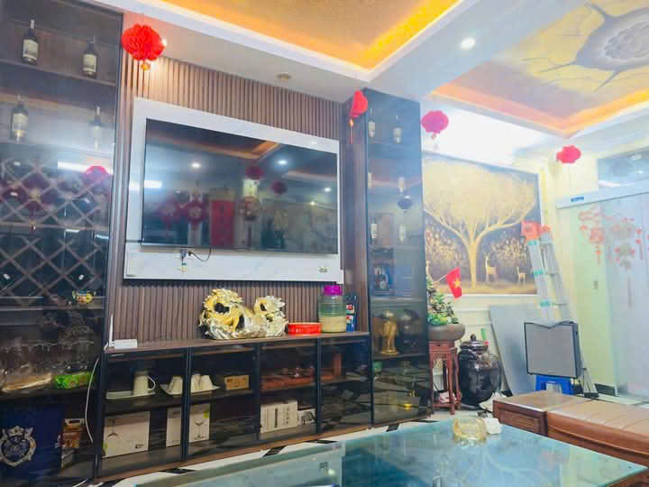 Nhà MẶT PHỐ MẶT TIỀN KHỦNG 95 m giá 35 tỷ,Hoàng Văn Thái Thanh Xuân, - Ảnh 2