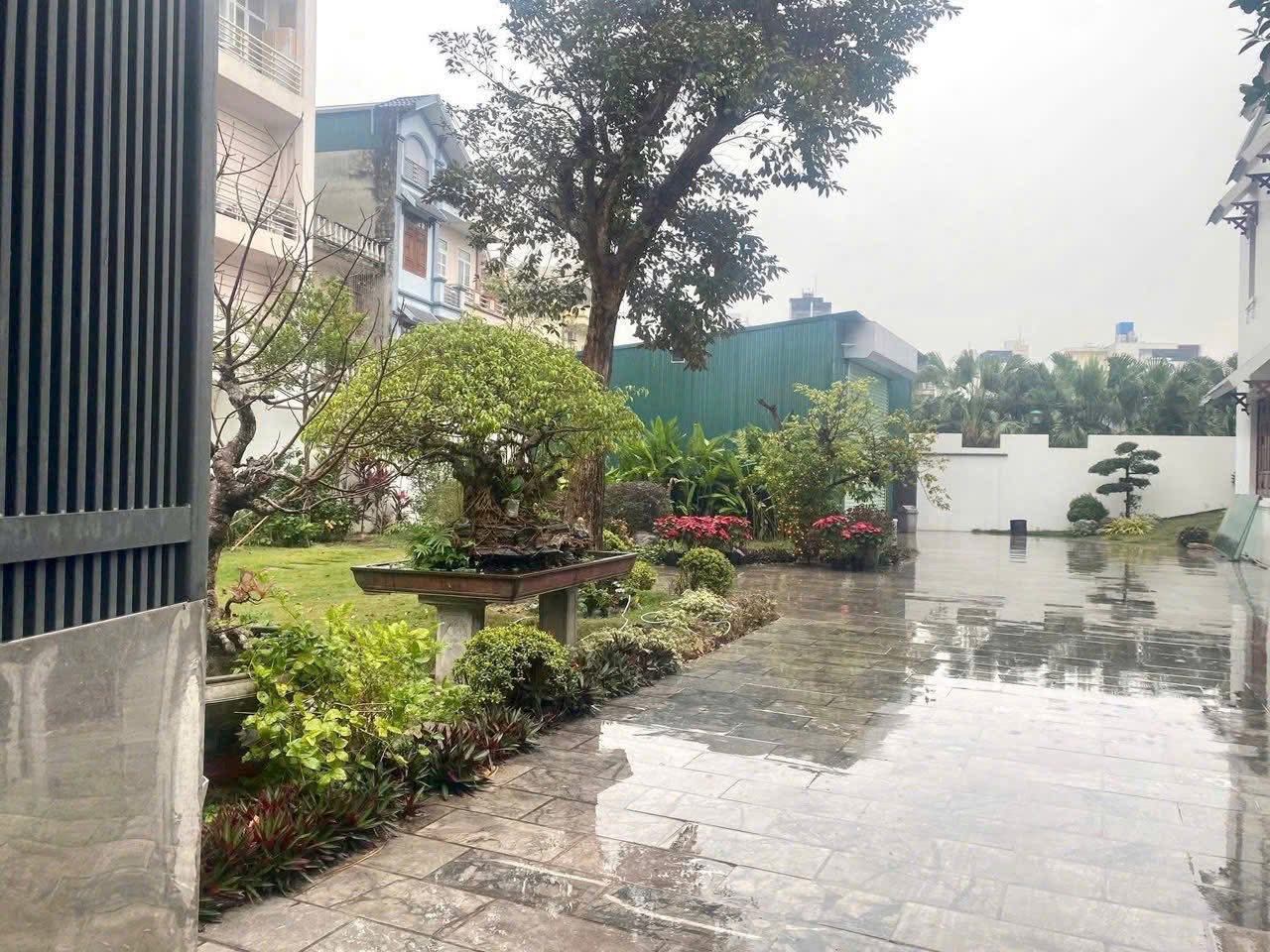 Bán căn biệt thự sân vườn mặt phố phường Quang Trung, TP HD, 693m2, 3 mặt thoáng, giá tốt - Ảnh 2