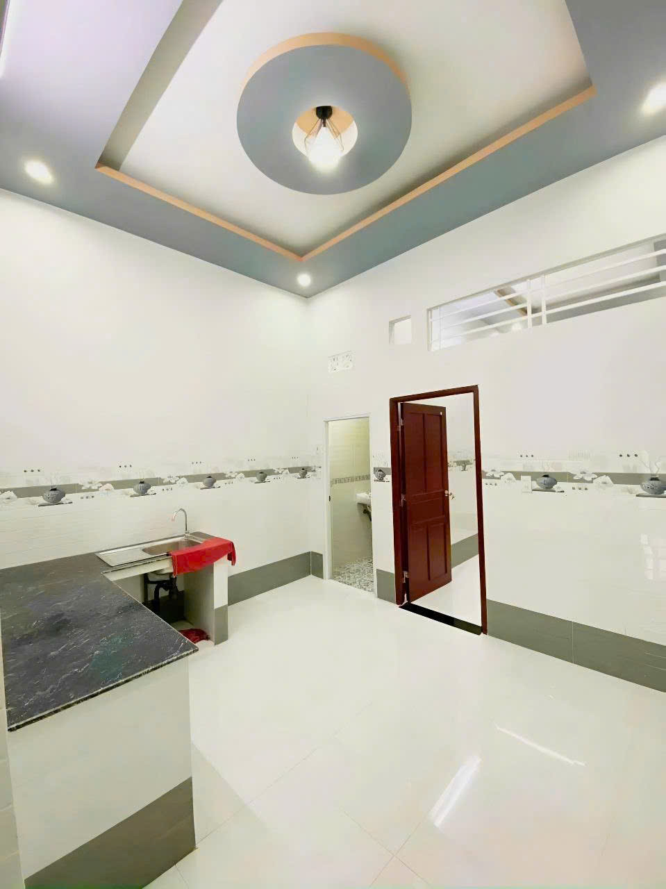 NHÀ THUÊ 4tr5/tháng-2pn HẺM TRẦN VĨNH KIẾT - Ảnh 1