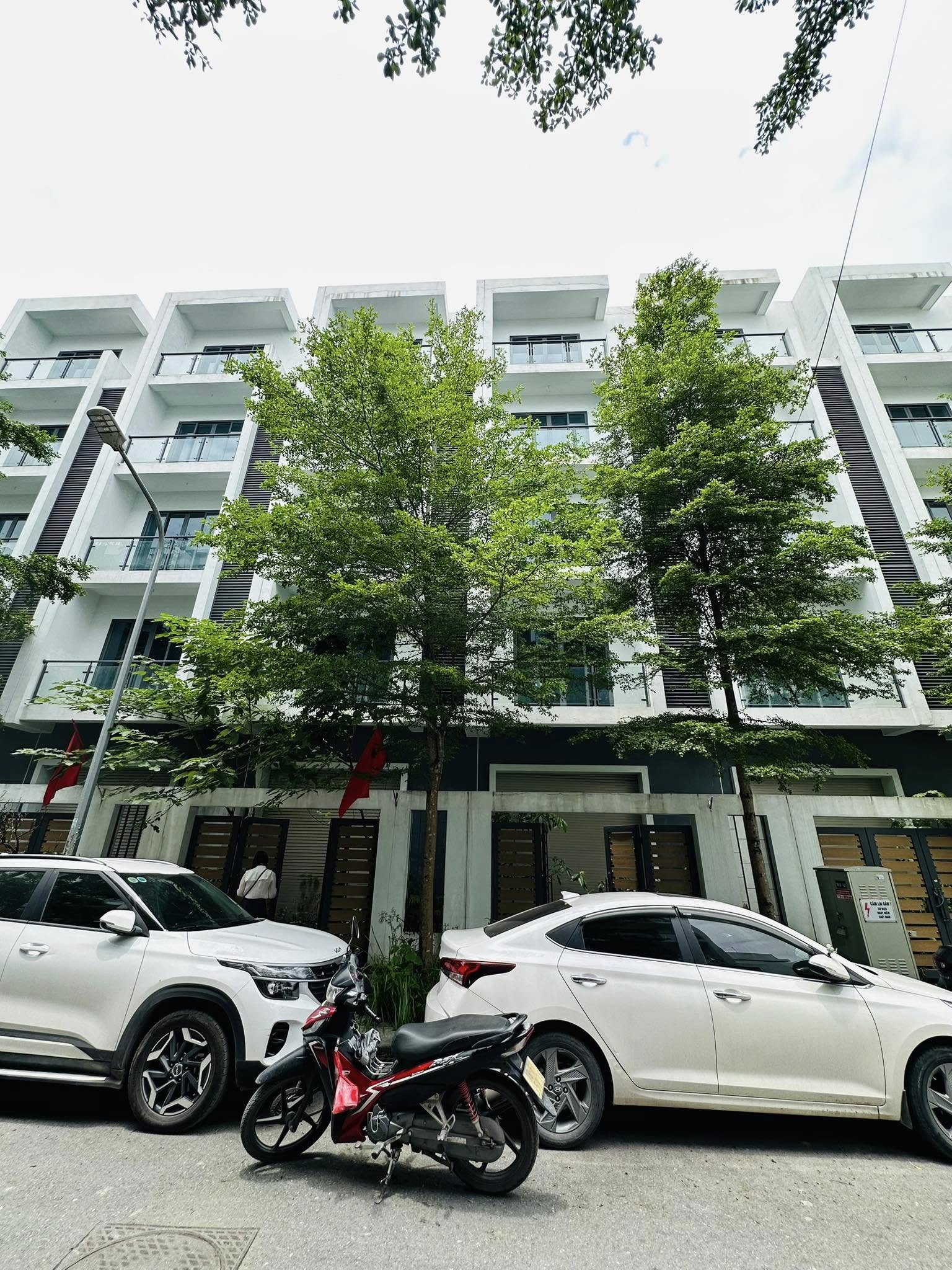 Bán Biệt Thự Liền Kề 5 Tầng View Hồ Trung Tâm Cầu Giấy- Bắc Từ Liêm Chỉ 90m² Giá 37 tỷ - Ảnh 1