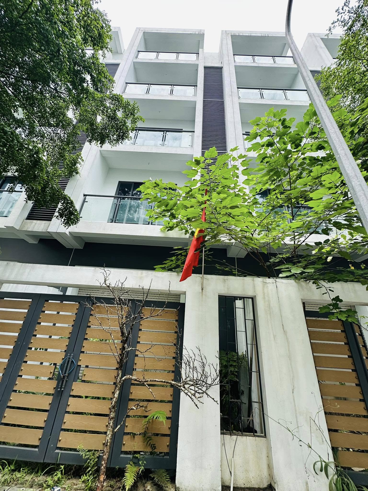 Bán Biệt Thự Liền Kề 5 Tầng View Hồ Trung Tâm Cầu Giấy- Bắc Từ Liêm Chỉ 90m² Giá 37 tỷ - Ảnh 2