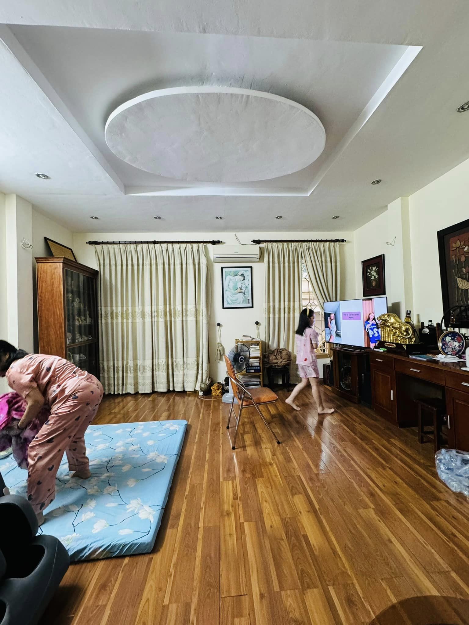 Bán nhà Hoàng Hoa Thám 70m, 4 tầng mặt tiền 4m ô chờ thang máy 11.5 tỷ - Ảnh 2