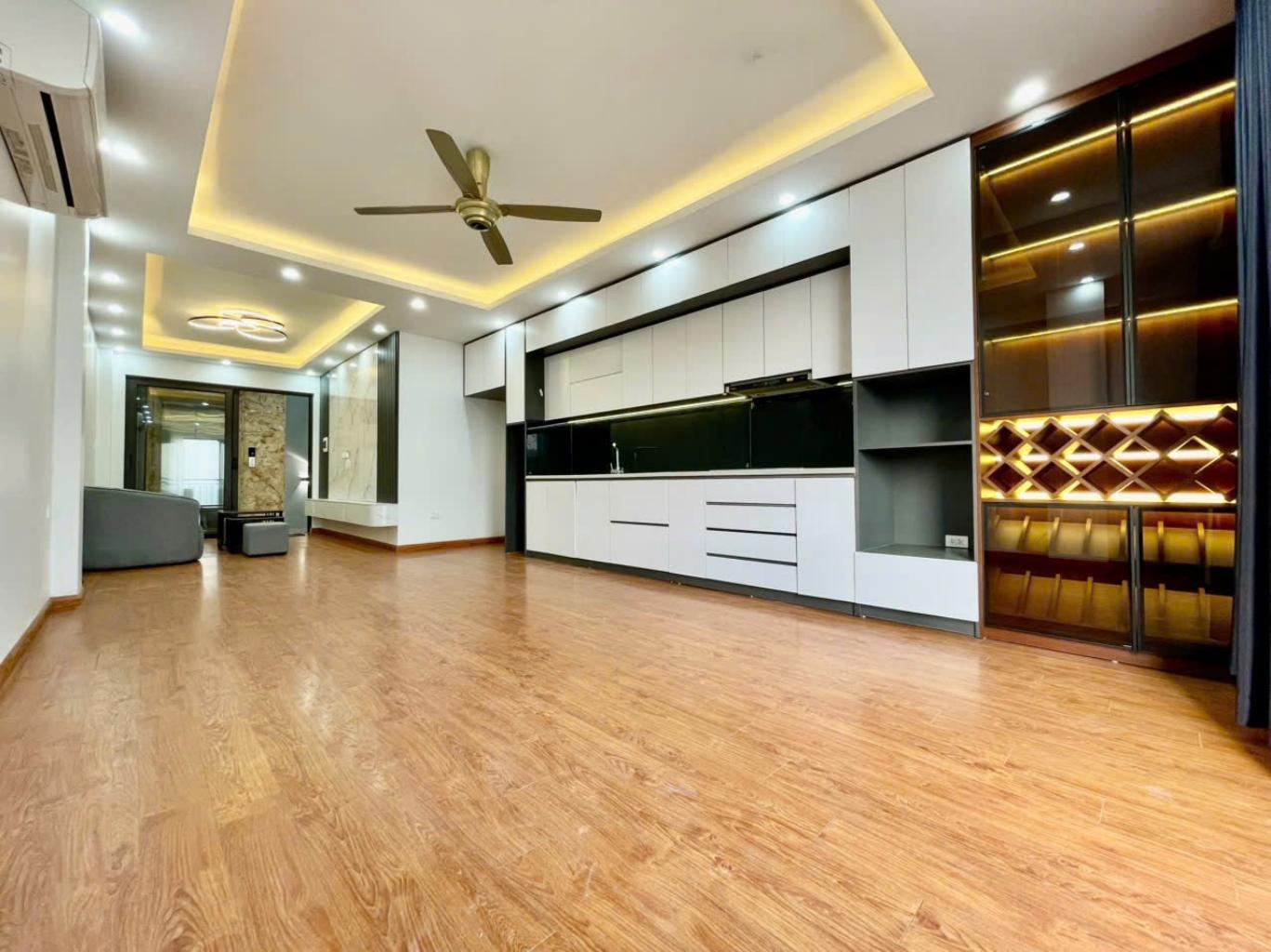 🏡 Nhà Đẹp 6 Tầng, Gara 7 Chỗ -Trung Tâm Hành Chính Bắc Từ Liêm-Kinh doanh - Ảnh 1