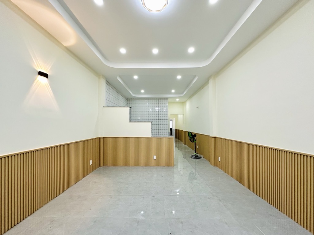 NHÀ B.ÁN NG.V.LƯỢNG GV - GẦN ST LOTTE & NGUYỄN OANH - HẺM XE HƠI - 76M² - NHỈNH 6 TỶ - Ảnh 2