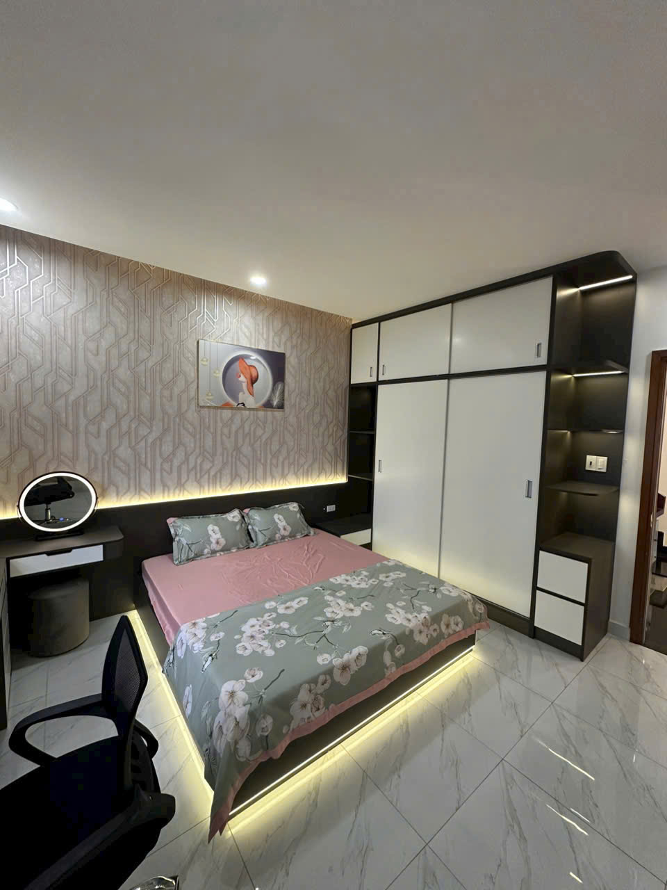 NHÀ MẶT TIỀN THẠNH LỘC 15 4 TẦNG SÂN THƯỢNG VIEW SÔNG GIÁ  6,35 TỶ TL - Ảnh 4