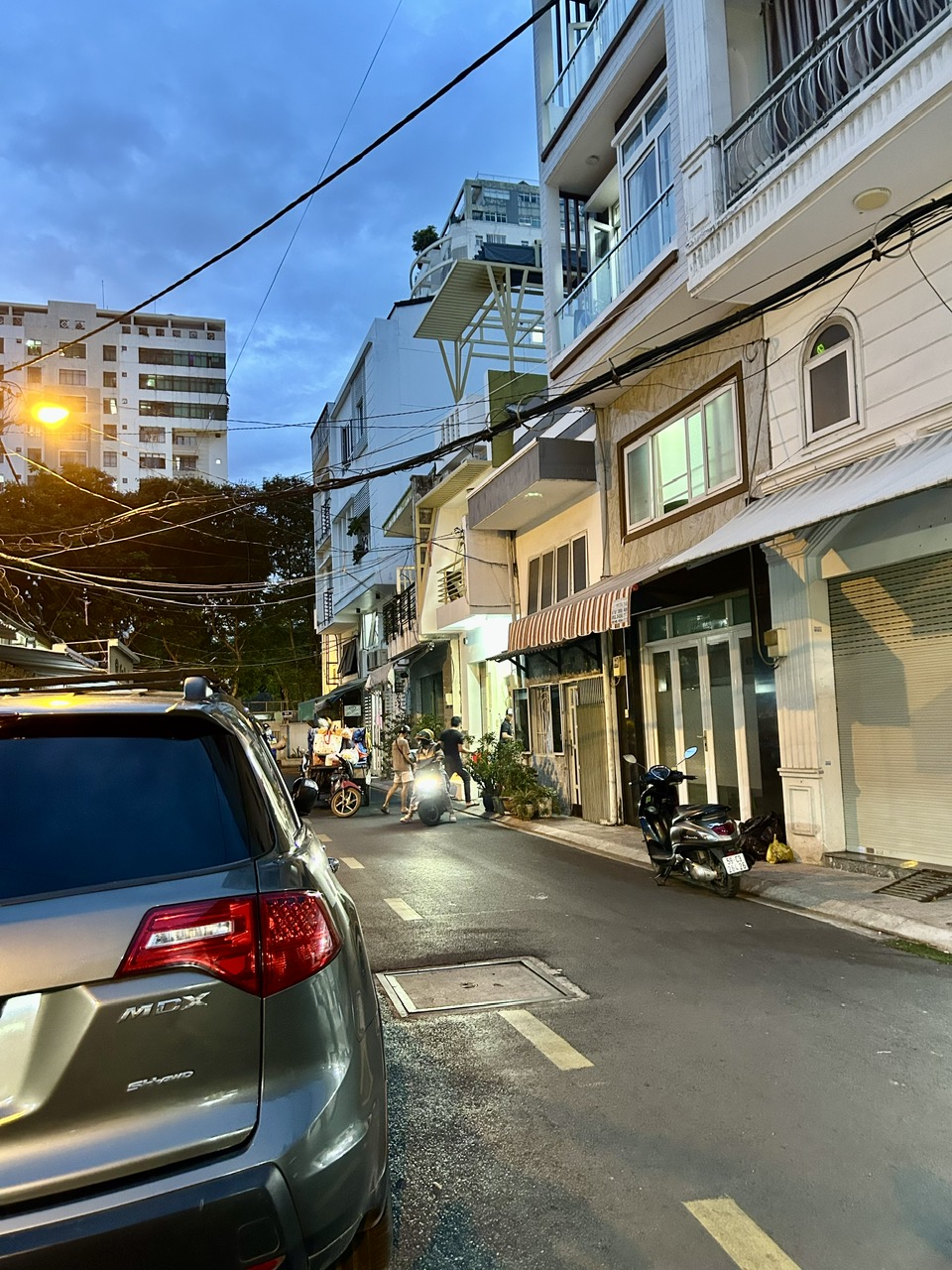 KHU TIỆN ÍCH HIẾM NHÀ BÁN -AN NINH- NHÀ MẶT TIENF XE HƠI NGỦ TRONG NHÀ- GẦN TRƯỜNG HỌC, SIÊU THỊ- - Ảnh 2