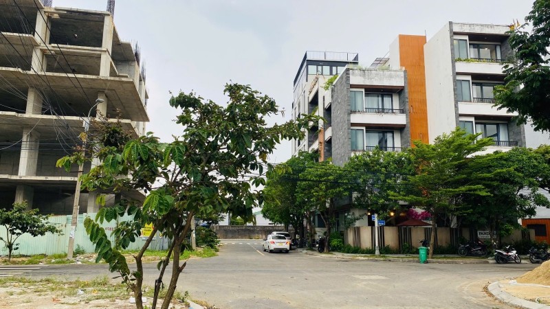# Mặt Tiền đường 7.5m Sát Furama, 102m2, ngang 6m, 2 mặt thoáng, 12.x tỷ - Ảnh 2
