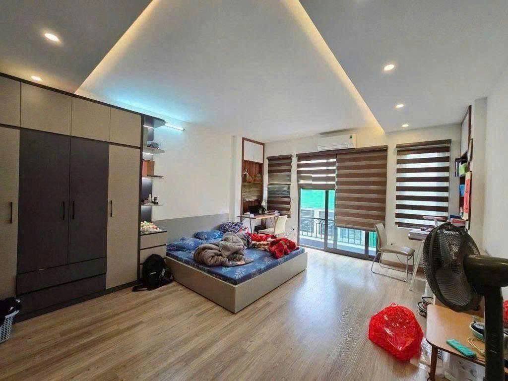 Cho thuê nhà đẹp - full đồ - ngõ 132 cửa ngõ 132 đường Cầu Giấy 35m x 5T giá 15 triệu - Ảnh 1