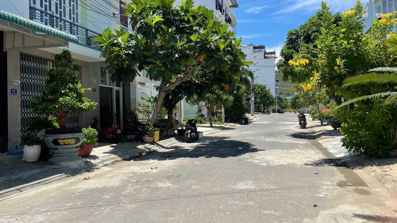 Bán lô đất đường Lê Văn Miến, Vĩnh Hoà Nha Trang, <br>Diện tích: 60m2,  ngang 4, đường 13 m,<br>Giá : ( - Ảnh 1