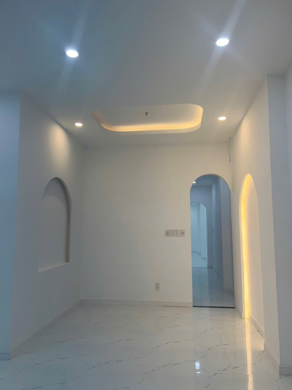 Bán nhà mặt tiền Nguyễn Văn Linh, đoạn gần đường Nguyễn Hoàng, tuyến phố Tài Chính - Ảnh 5