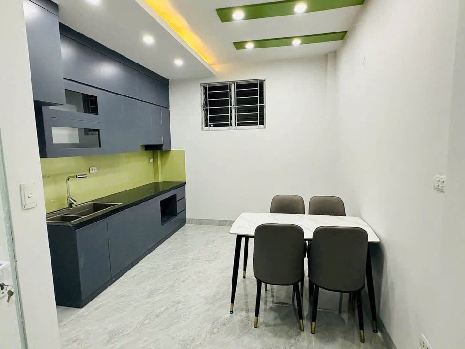 Bán nhà gần mặt phố ngay Cầu Diễn - DT 40m đang cao trào giá rẻ nhất - Ảnh 2