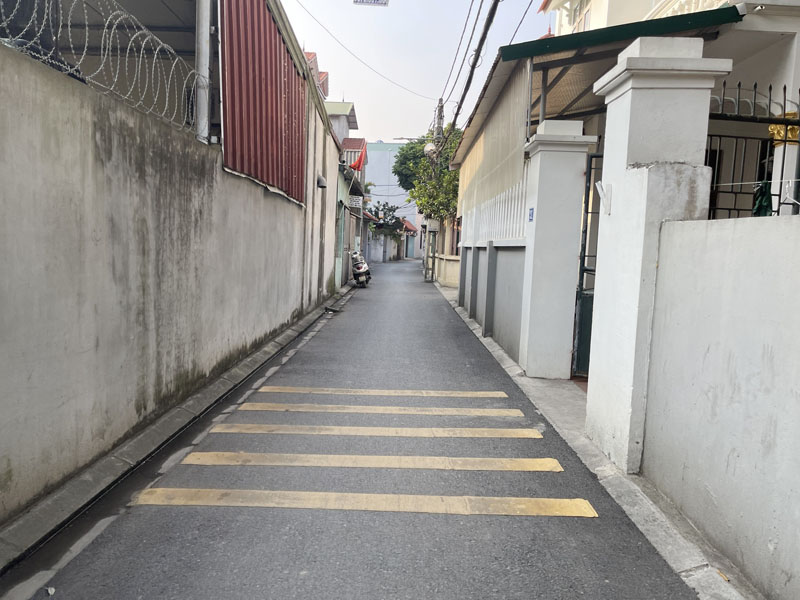 Cổ Bi - Gia Lâm: Bán lô đất vuông 82,5m2 có nhà C4 sẵn, ô tô 5 chỗ chạy tới, tiện ích đầy đủ - Ảnh 1
