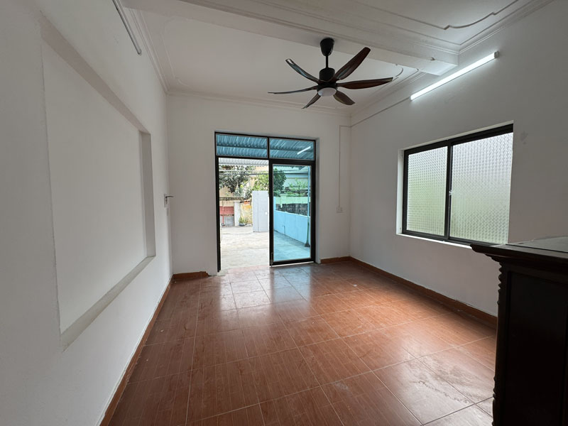 Cổ Bi - Gia Lâm: Bán lô đất vuông 82,5m2 có nhà C4 sẵn, ô tô 5 chỗ chạy tới, tiện ích đầy đủ - Ảnh 3