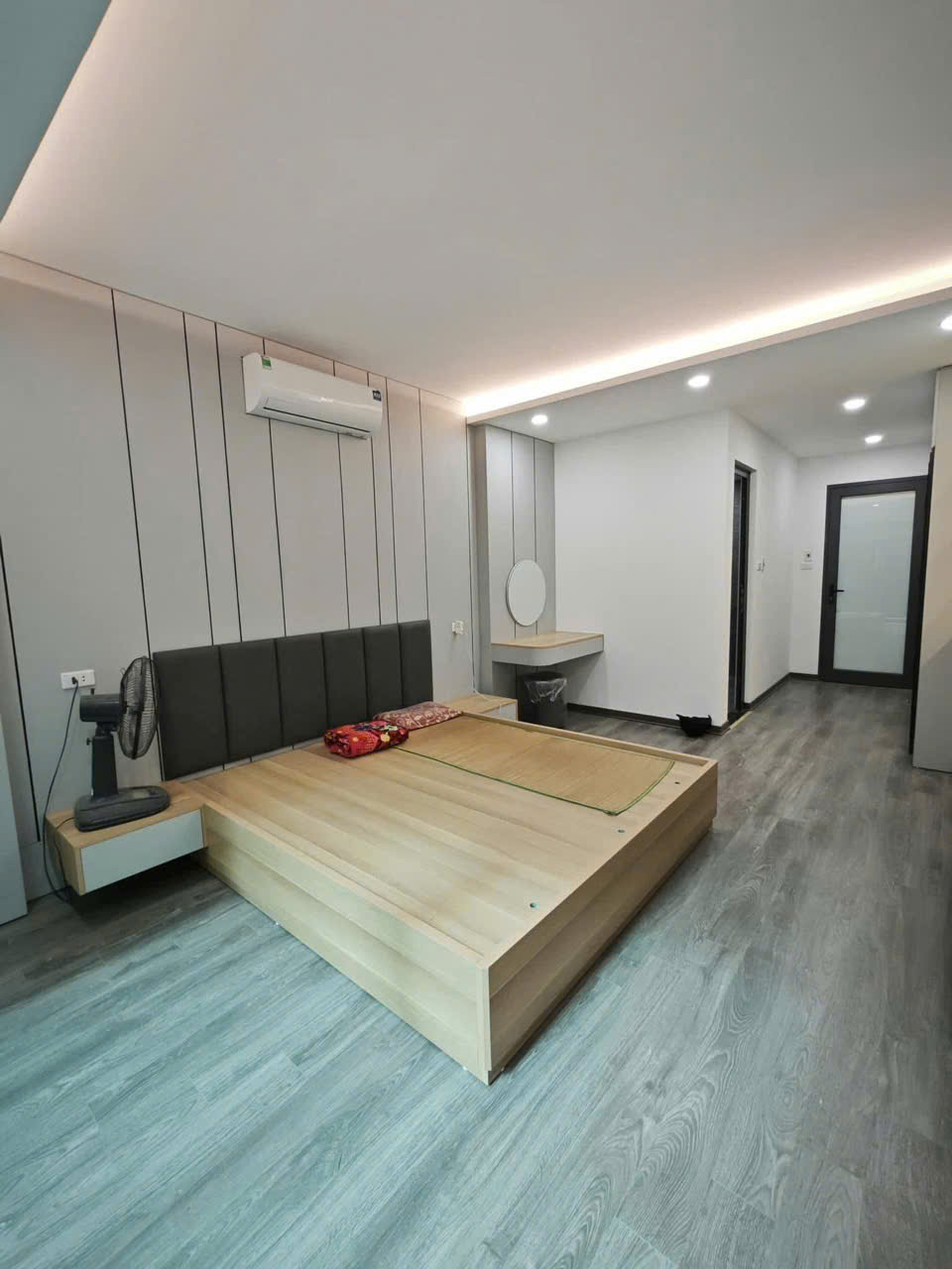 40m2, Thái Hà,Đống Đa,oto tải vào nhà,sầm uất kinh doanh,lô góc mặt tiền đẹp,nhỉnh 15 tỷ,chính chủ - Ảnh 2