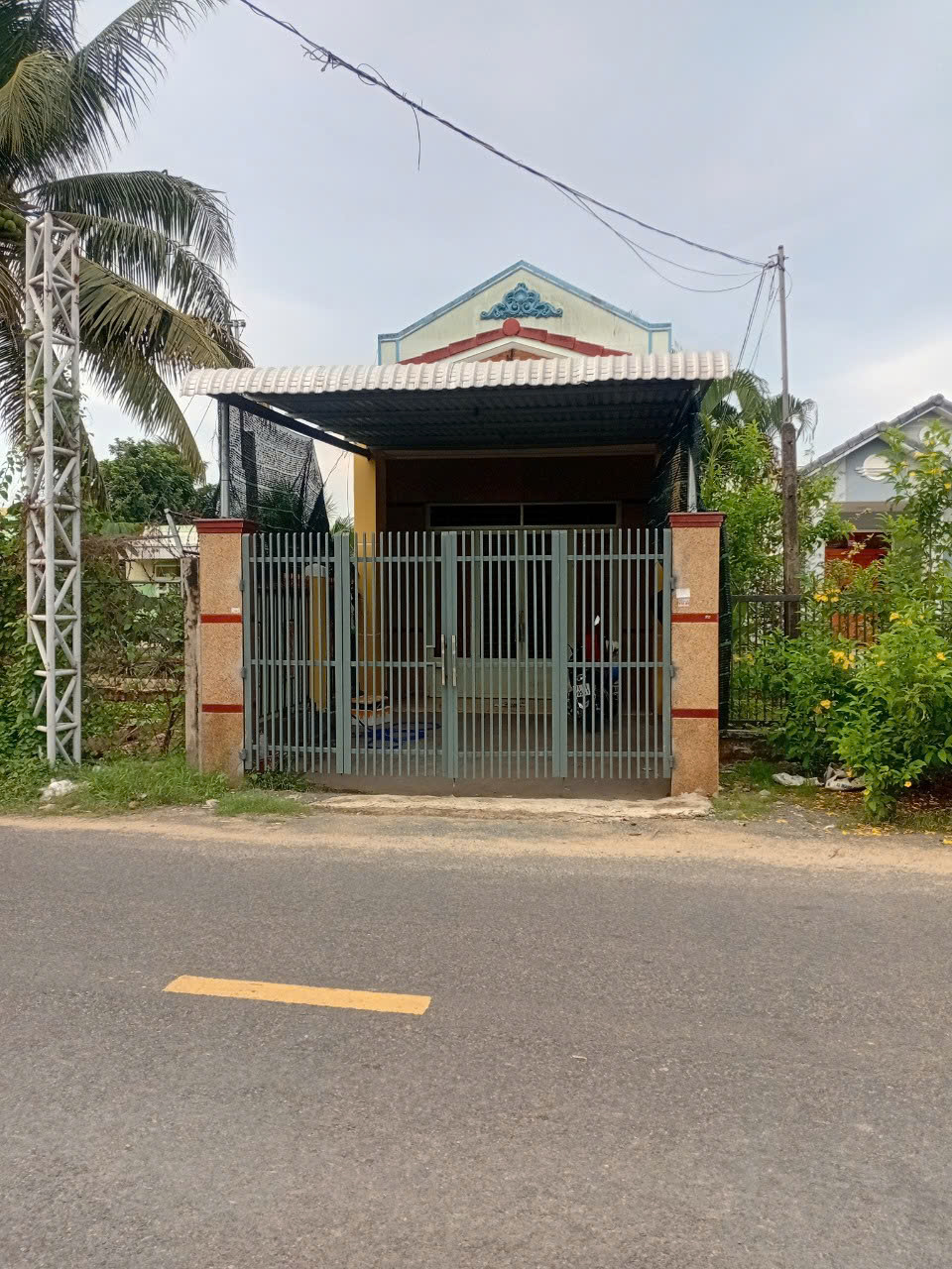 CHO THUÊ NHÀ NGUYÊN CĂN, MẶT TIỀN TẠI THÀNH PHỐ BẾN TRE - Ảnh 1