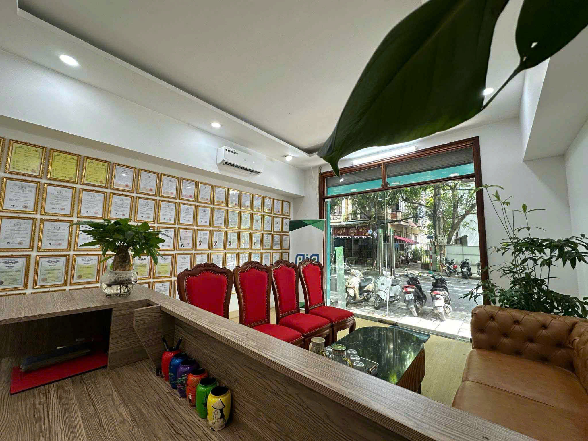 CẦN SANG NHƯỢNG HOẶC CHO THUÊ MẶT BẰNG 5 TẦNG   – PHỐ NGUYỄN VĂN HUYÊN – FULL SETUP, VÀO LÀ LÀM NGAY - Ảnh 3
