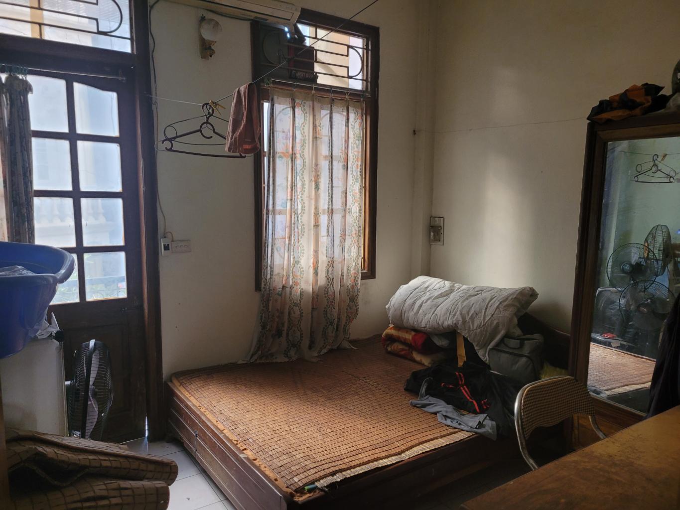 Mặt phố Nghi Tàm, Tây Hồ, mặt tiền khủng 7m, ô tô đỗ cửa ngày đêm, 42m x 3T, 15 tỷ. - Ảnh 1