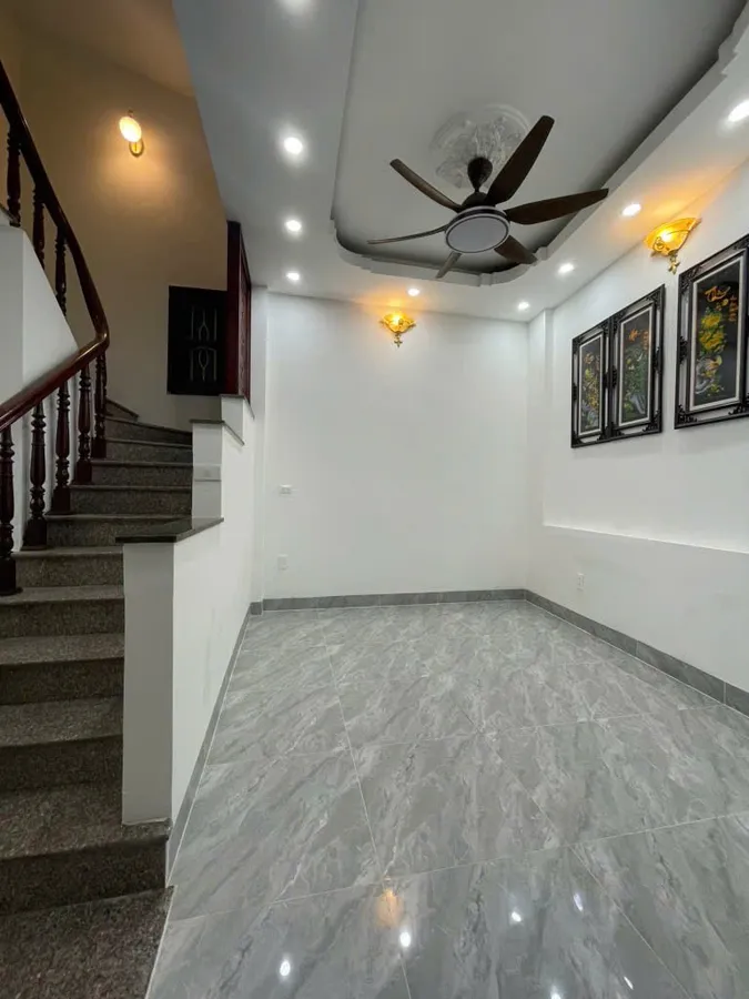 Cần Bán nhà La Thành 41m2  4 tầng, mặt tiền7m giá 8.6 tỷ Đống Đa Hà Nộiộ - Ảnh 2