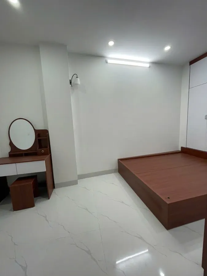 Cần Bán nhà La Thành 41m2  4 tầng, mặt tiền7m giá 8.6 tỷ Đống Đa Hà Nộiộ - Ảnh 1