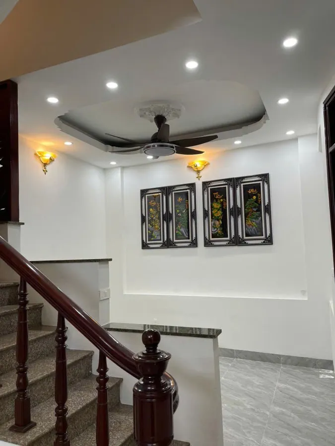 Cần Bán nhà La Thành 41m2  4 tầng, mặt tiền7m giá 8.6 tỷ Đống Đa Hà Nộiộ - Ảnh chính