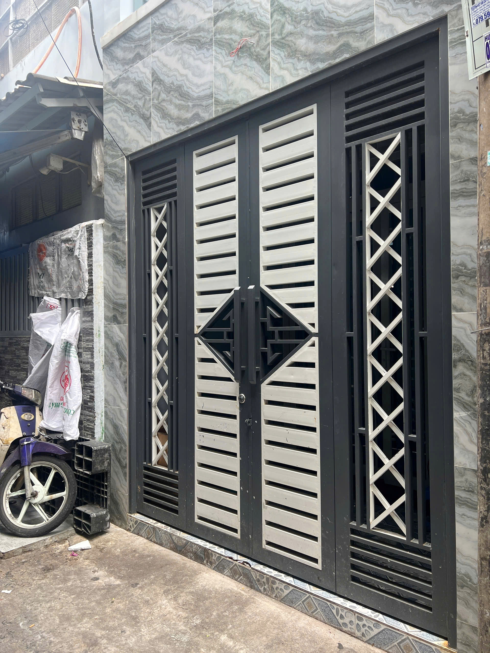 Nhà mới 2 tầng hẻm thông đường Nguyễn Chế Nghĩa P12Q8. Giá: 4.75 tỷ - Ảnh chính