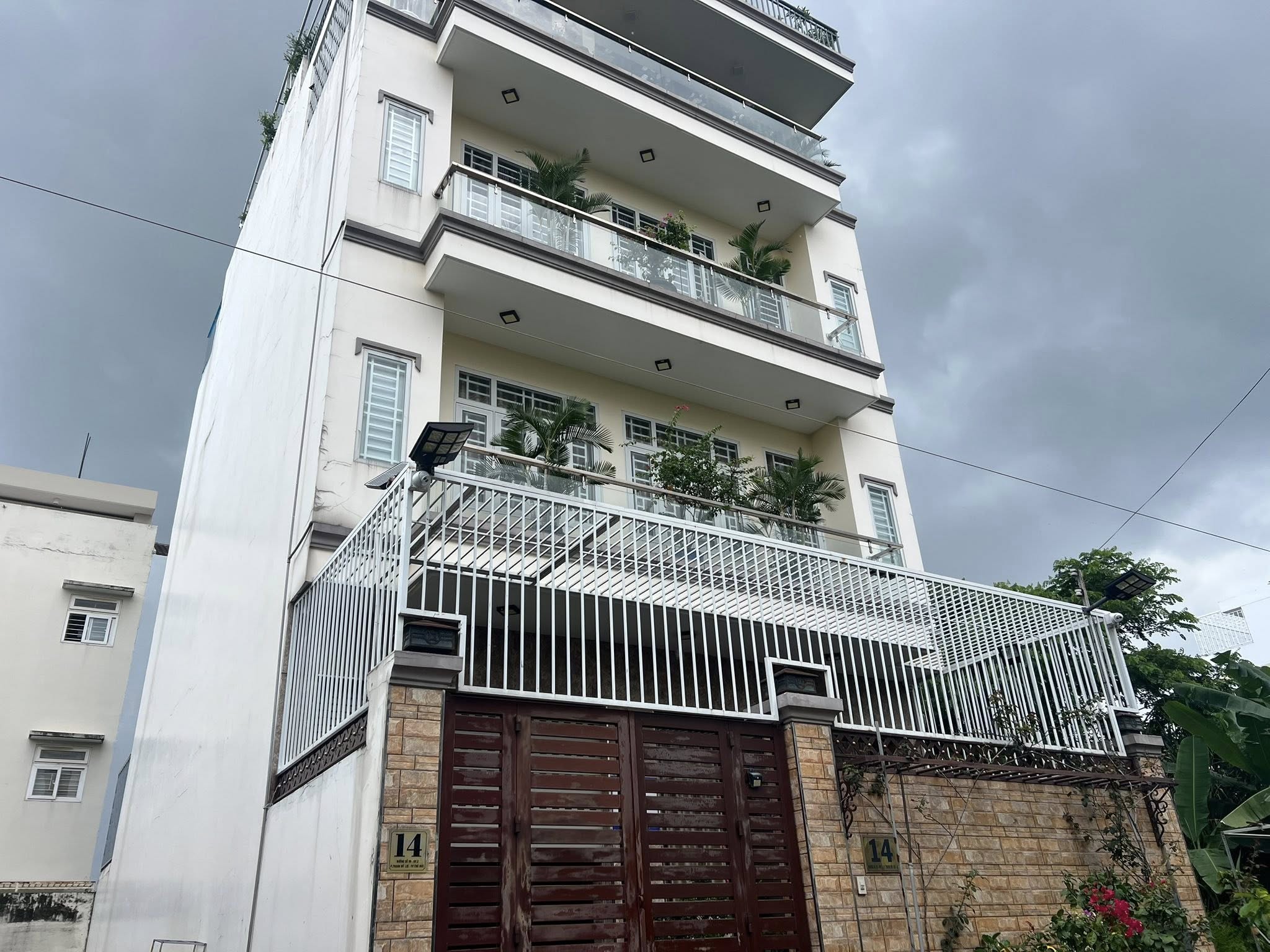 BÁN ĐẤT NỀN KHU BIỆT THỰ ĐẢO KIM CƯƠNG QUẬN 2 - NGANG 8 DÀI 18- SỔ VUÔNG KO TỲ VẾT- 14TỶ thương - Ảnh chính